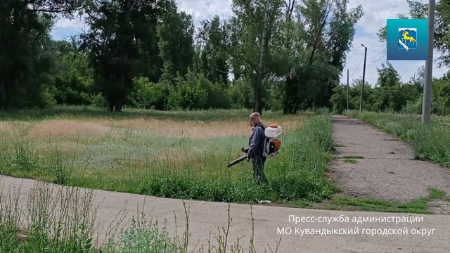 В Кувандыкском городском округе продолжается дезобработка общественных территорий